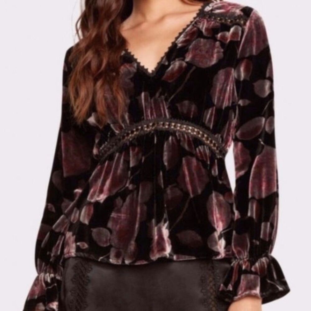 Willow & Clay Corinne Floral Velvet Top Witchy Bell Sleeve Whimsygoth Size M